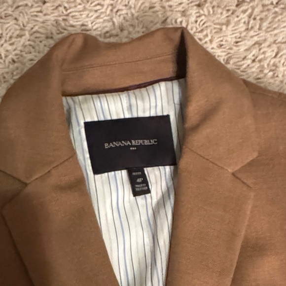Banana Republic Tan Women's Blazer - Picture 2 of 2